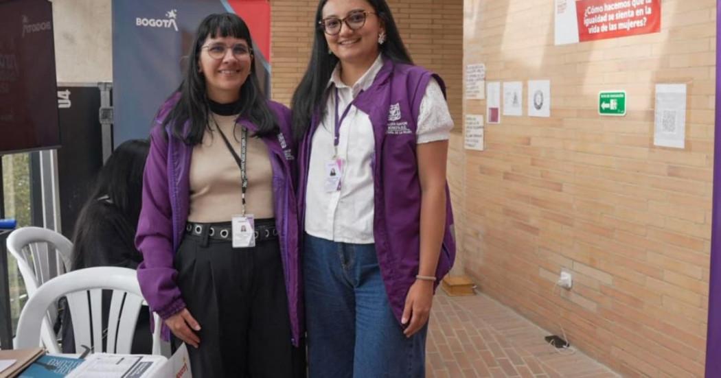 Foto de mujeres funcionarias de la Secretaría de la Mujer.