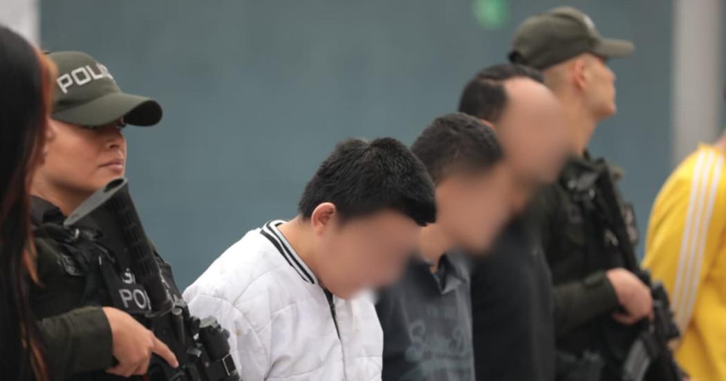 Hombres capturados durante operativos de la estrategia integral de seguridad Bogotá Camina Segura.