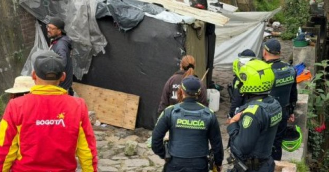 Foto de funcionarios del Distito en un operativo de control 