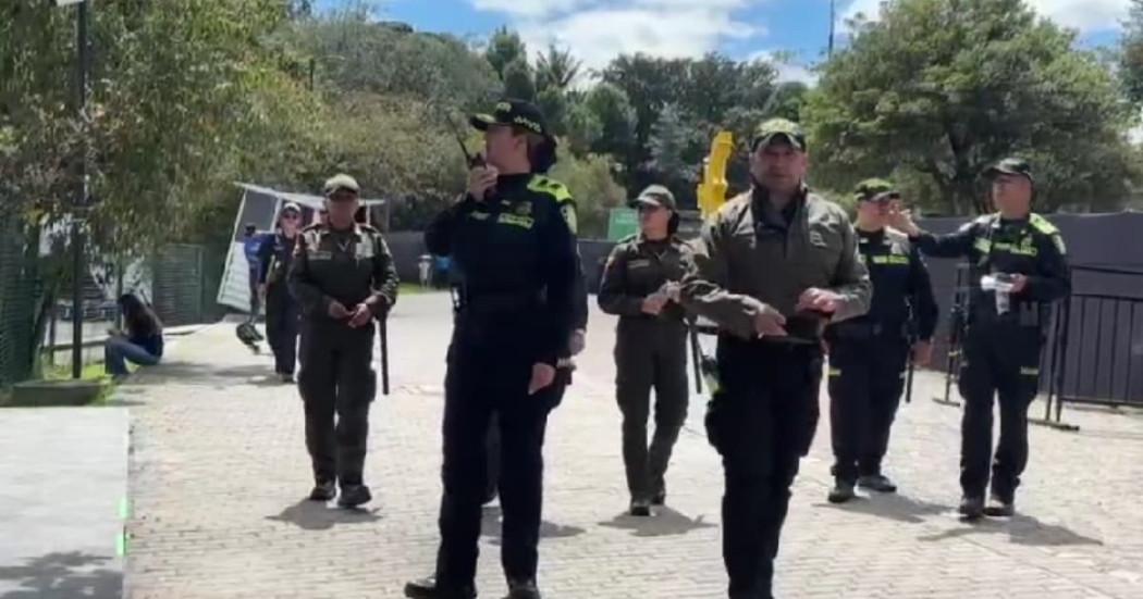 Uniformados de la Policía de Bogotá ejerciendo labores en el Estéreo Picnic.