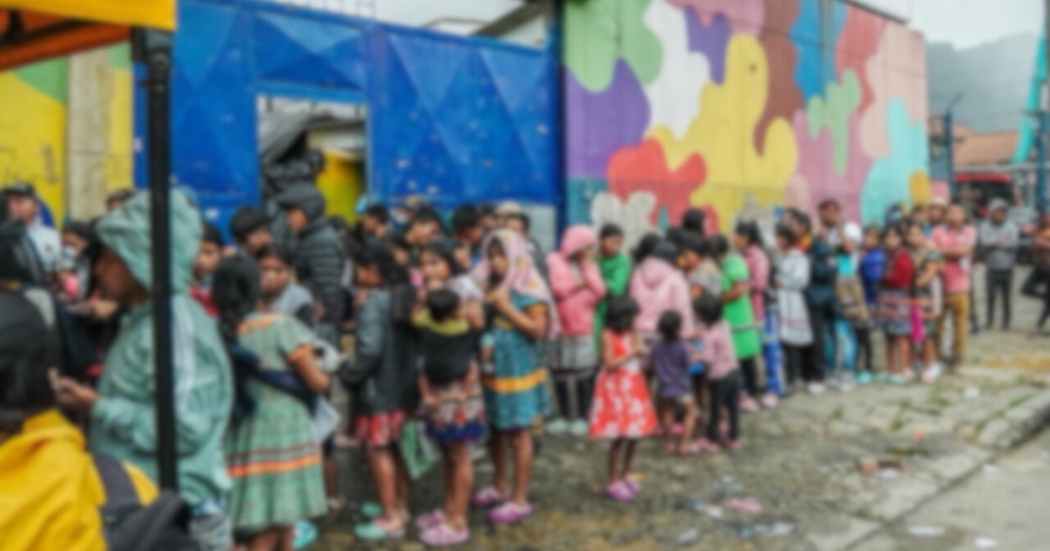 Personas de la comunidad Emberá en UPI La Rioja