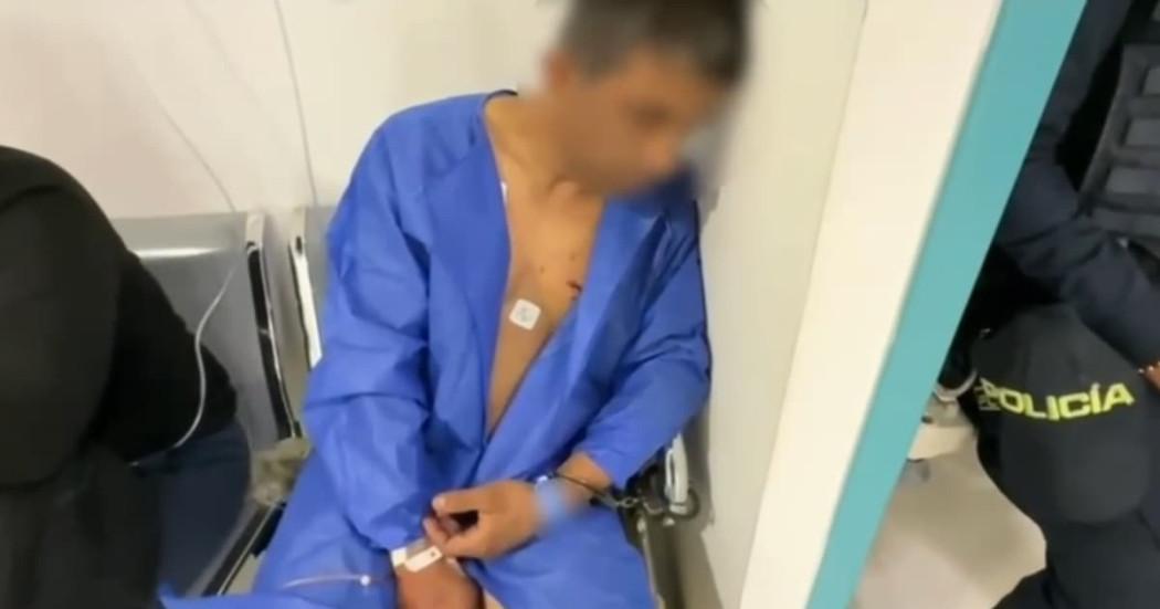 Capturado presunto feminicida en uniforme de paciente en centro médico.