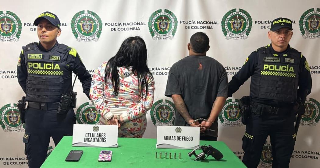 Capturados en Bogotá con un revólver y munición