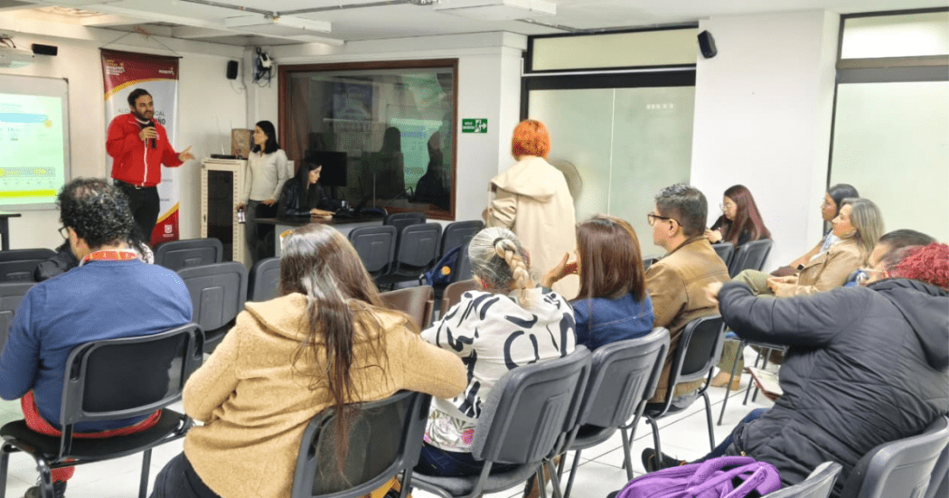 Foto de una feria de servicios en Antonio Nariño 