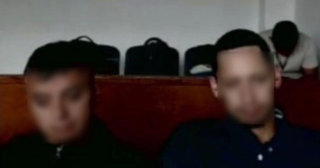 Foto de dos capturados