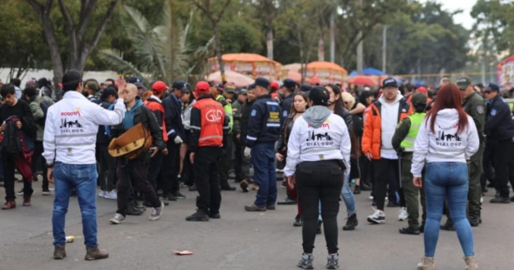 Equipo de gestoras y gestores de Diálogo Social durante manifestación ciudadana.