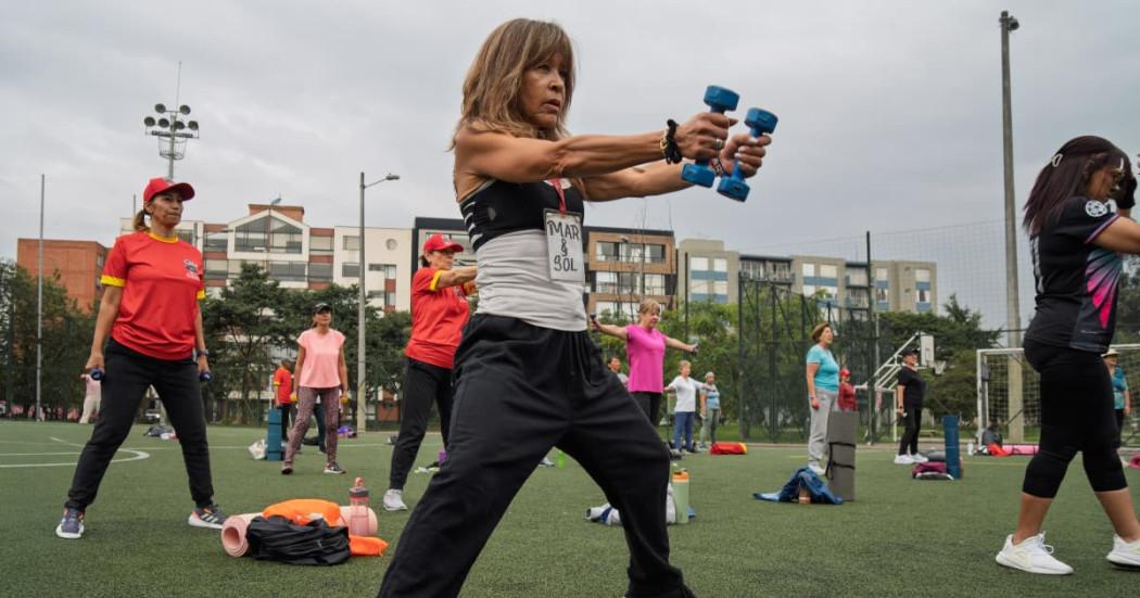 Marisol Piedrahita durante una clase de aeróbicos en el parque La Luisita, en Quinta Paredes.