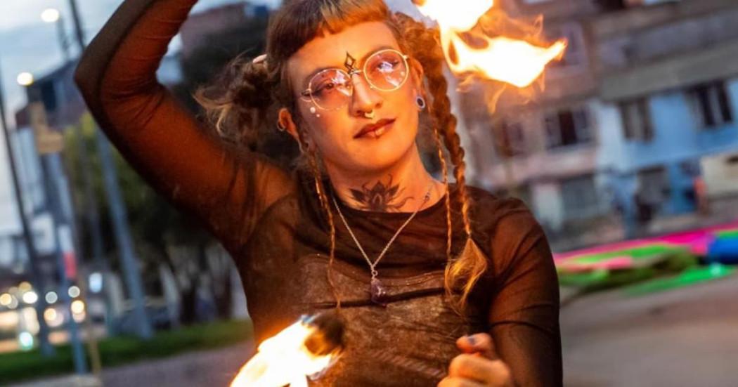 Mujer durante evento organizado por la SDMujer