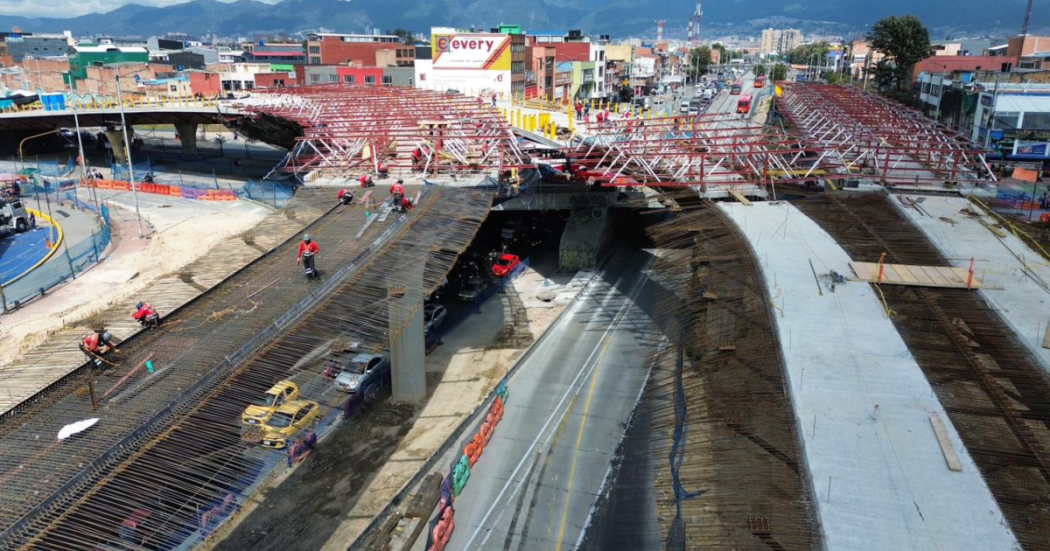Imagen de obreros trabajando en el Puente de Venecia