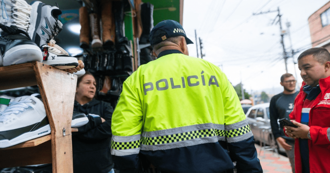 Foto de funcionarios del Distrito en operativo de seguridad