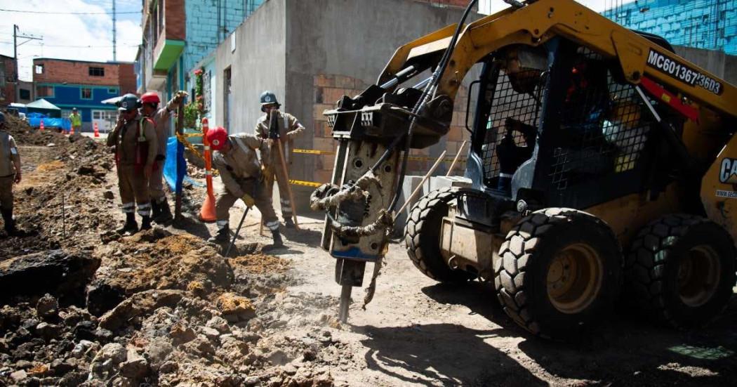 Foto de arreglo de vía en Ciudad Bolívar 