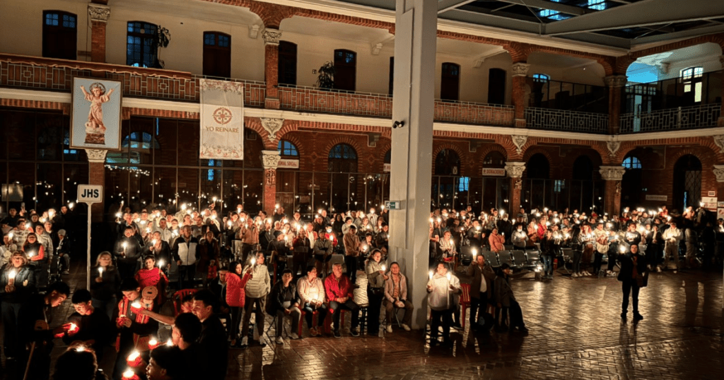 Imagen de los feligreses en la Iglesia del 20 de Julio