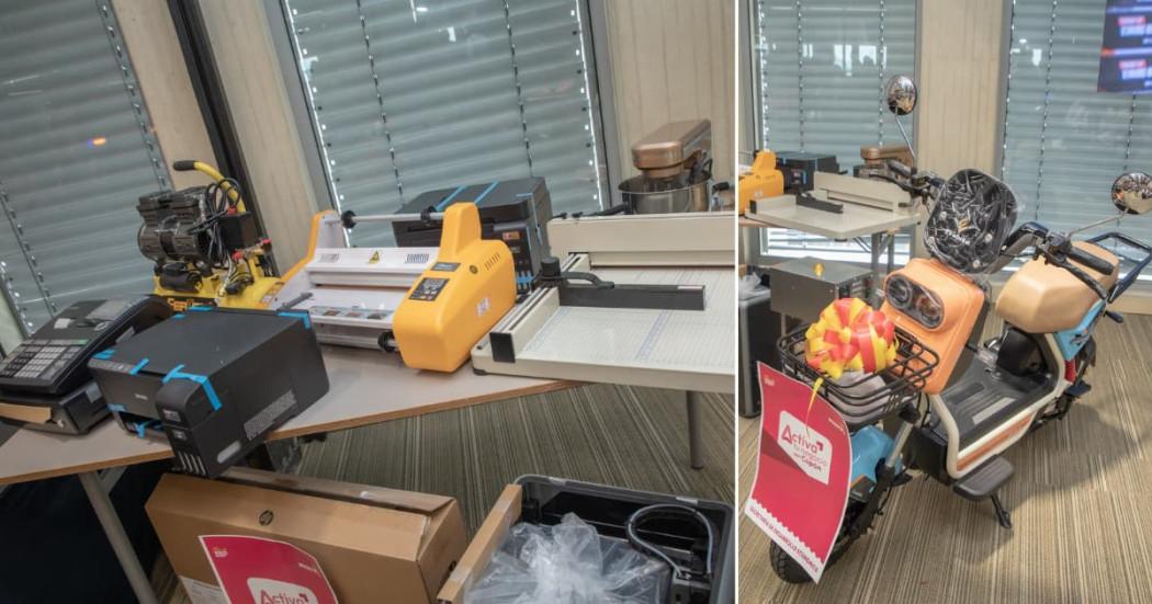 Foto de entrega de apoyos a 670 empresas con 'Activa tu Negocio' en Bogotá.