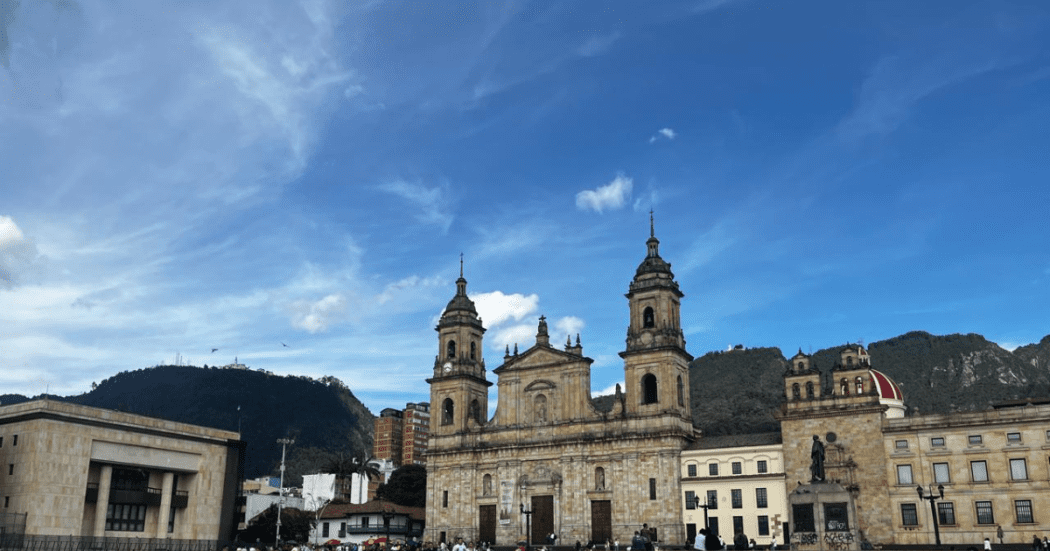 Foto de la Plaza de Bolívar de Bogotá, Colombia.
