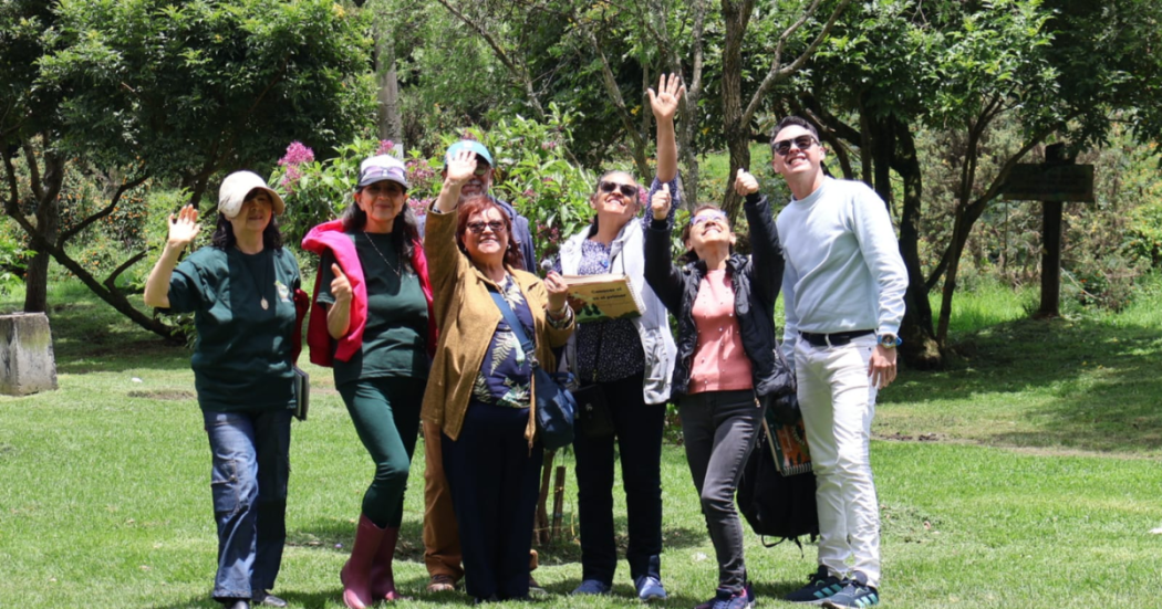 Foto de un grupo de ciudadanos de Barrios Unidos