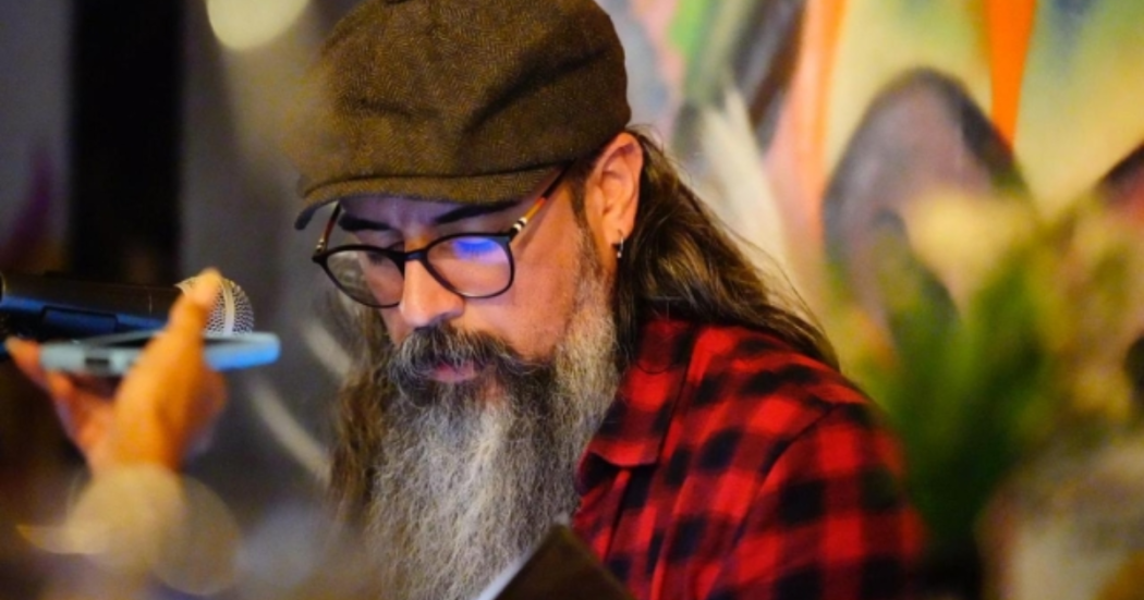 Foto de un artista de la ciudad de Bogotá