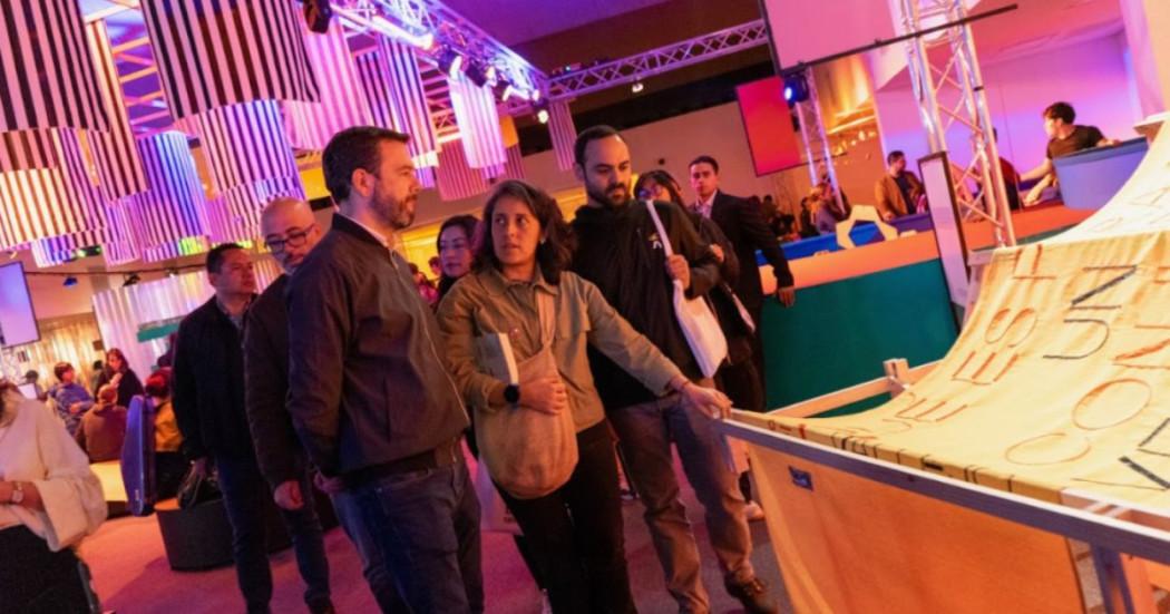 Imagen del alcalde Carlos Fernando Galán, Secretario de Cultura, entre otros