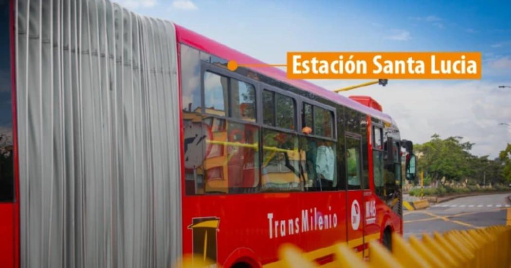 Foto de un bus de TransMilenio
