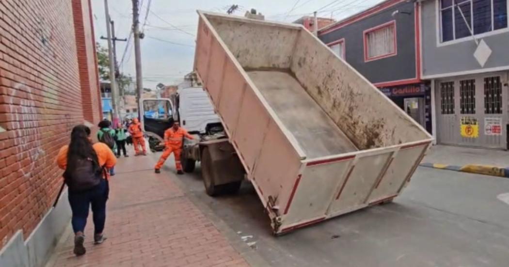 Foto que muestra un ecopunto ubicado en la ciudad
