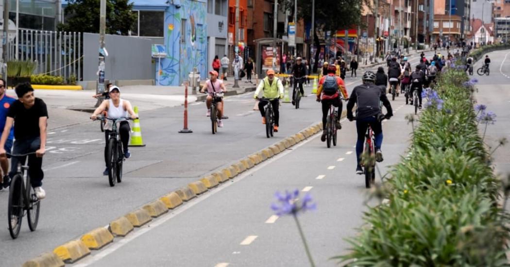 Participantes en Ciclovía de Bogotá
