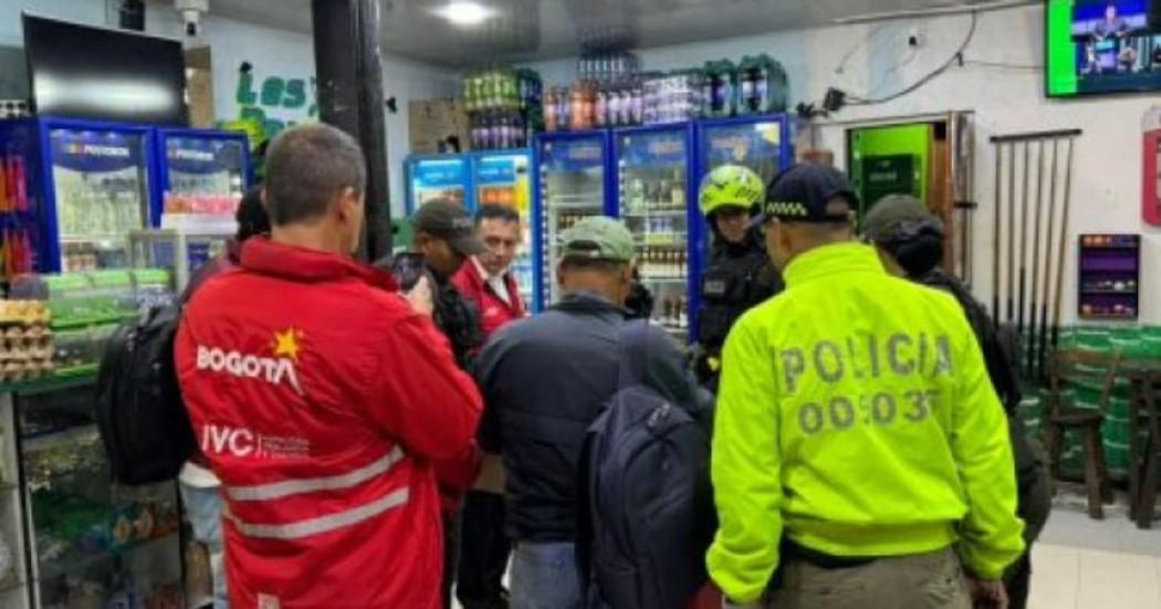 Funcionarios y Policía en Megatoma