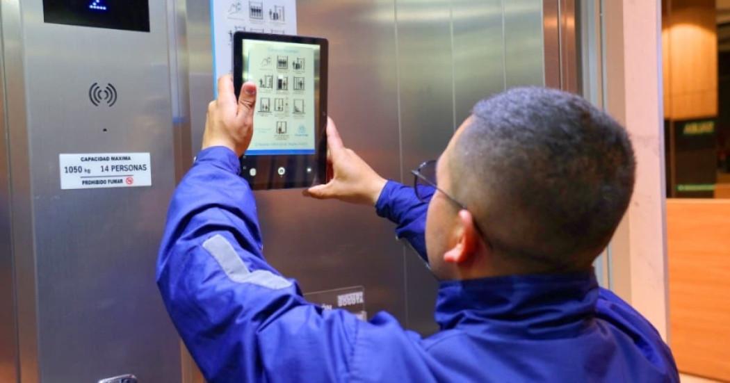 Revisión de ascensor en Bogotá