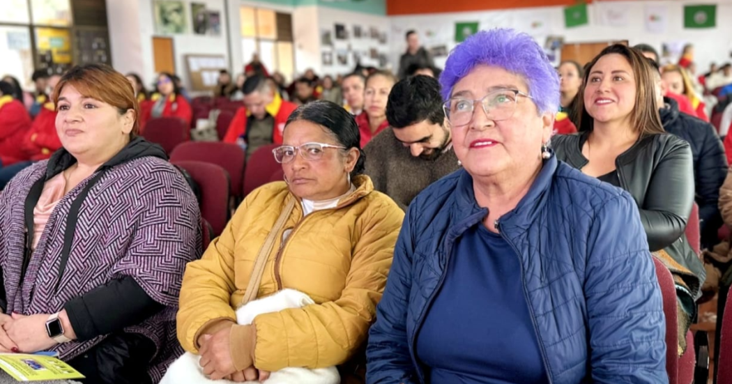 Foto de 3 ciudadanas de la localidad de Sumapaz 