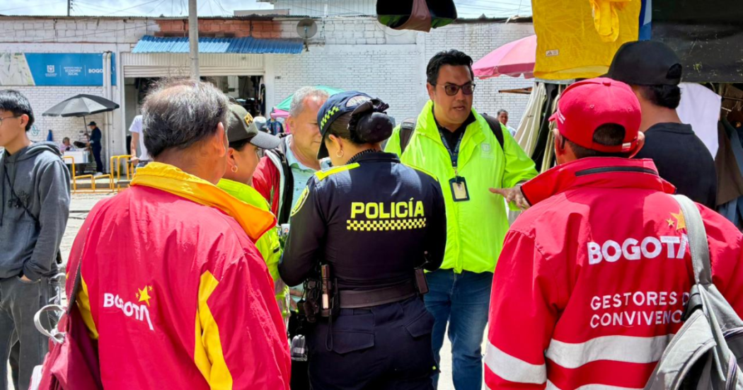 Foto de funcionarios del Distito en un operativo de control 