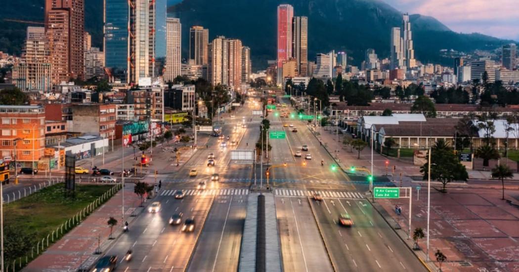 Foto panorámica de Bogotá y al fondo los Cerros Orientales.