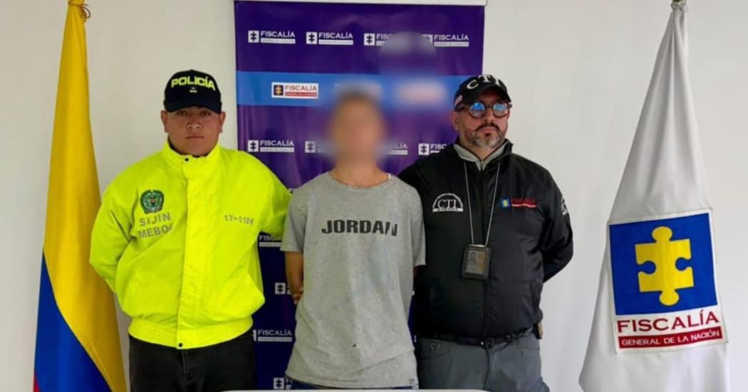 Foto de la captura de presunto asesino de Fredy Santiago Guzmán Cárdenas en Bogotá.
