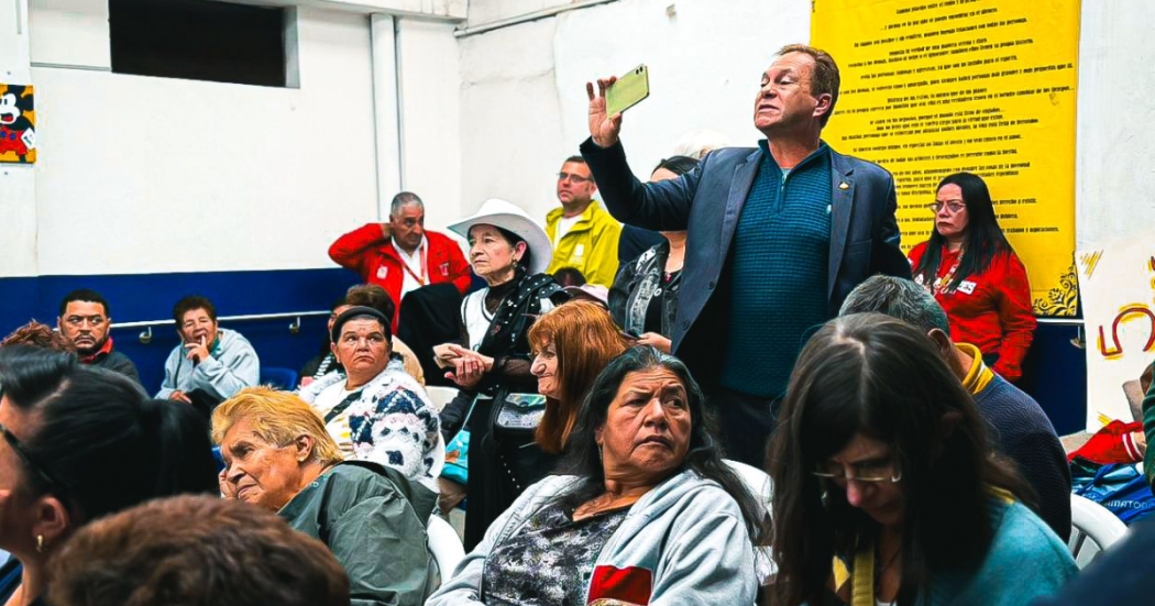 Foto del segundo dialogo ciudadano en Los Mártires
