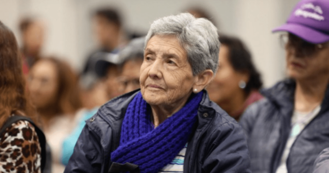 Imagen de una adulta mayor
