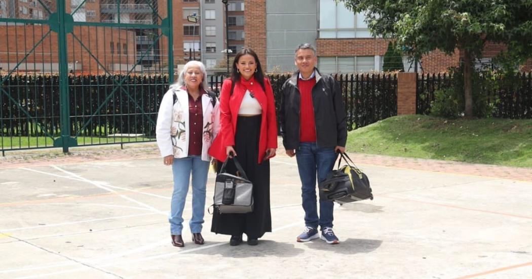 familia realiza simulacro de evacuación en Bogotá