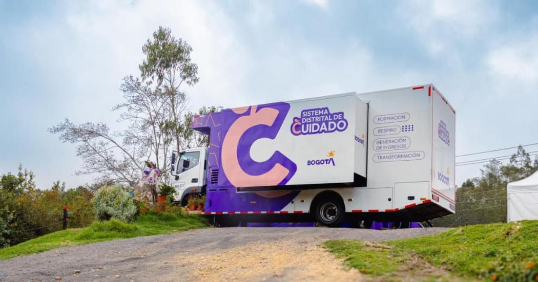 Bus del Cuidado de la Secretaría de la Mujer