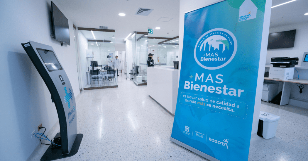 Foto de una sala de espera de un hospital de Bogotá 