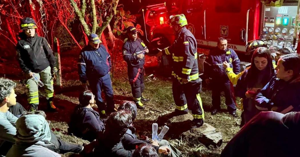 Bomberos de Bogotá rescataron a siete jóvenes