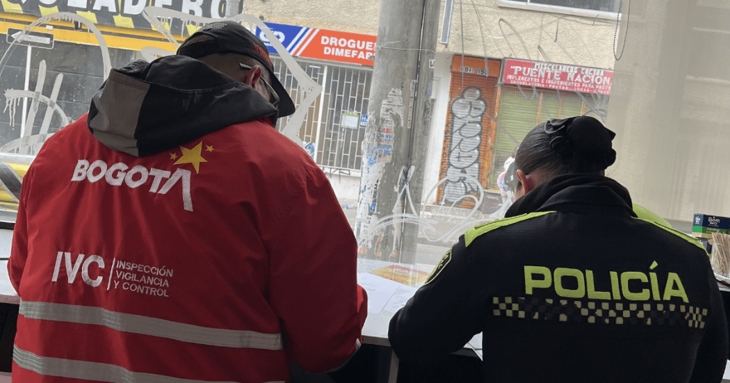 Foto de funcionarios del Distrito en operativo de seguridad