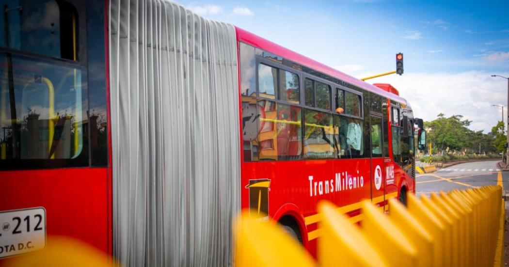 Foto de un bus de TransMilenio