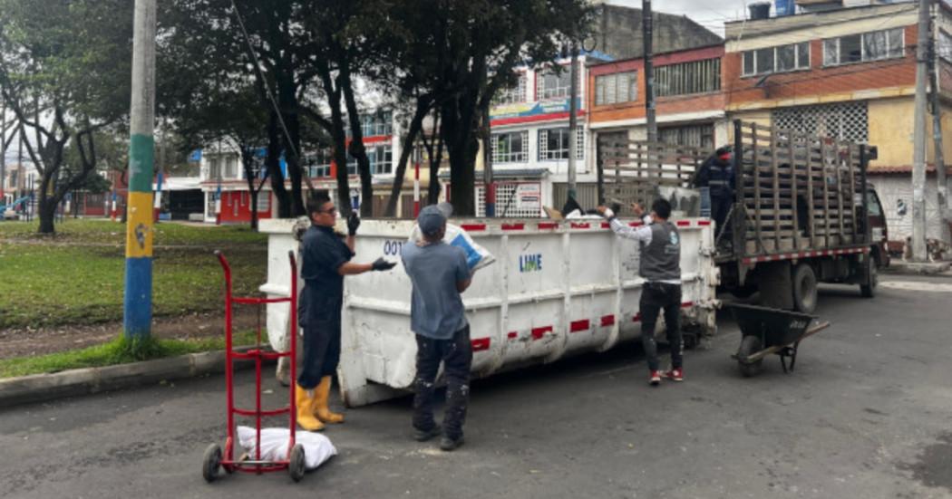 Foto que muestra un ecopunto en Bogotá