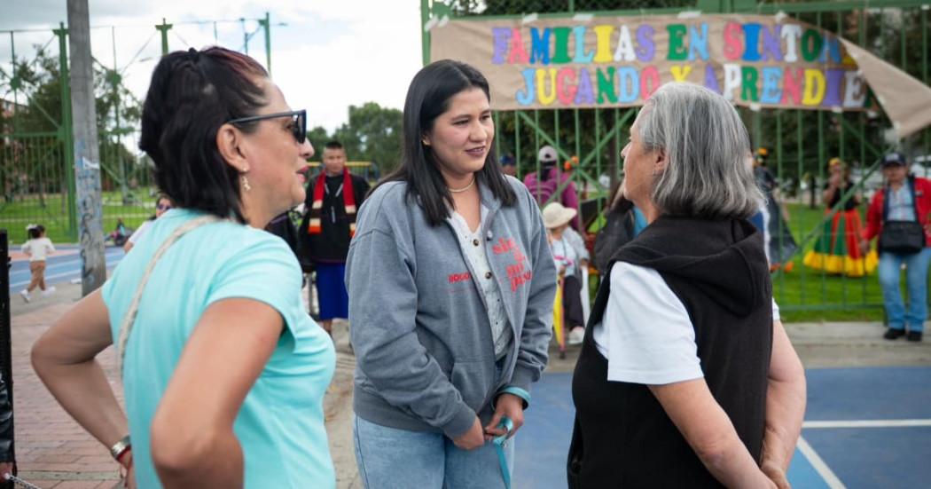 Alcaldesa de Fontibón dialoga con mujeres de la comunidad