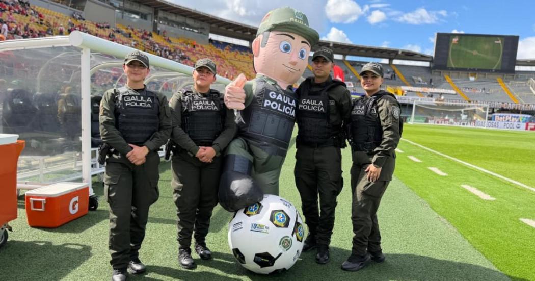 Gaula en El Campín en lanzamiento de campaña contra extorsión y secuestro.