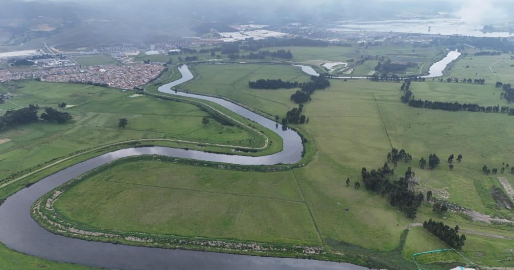 Foto panorámica que muestra parte del río Bogotá 