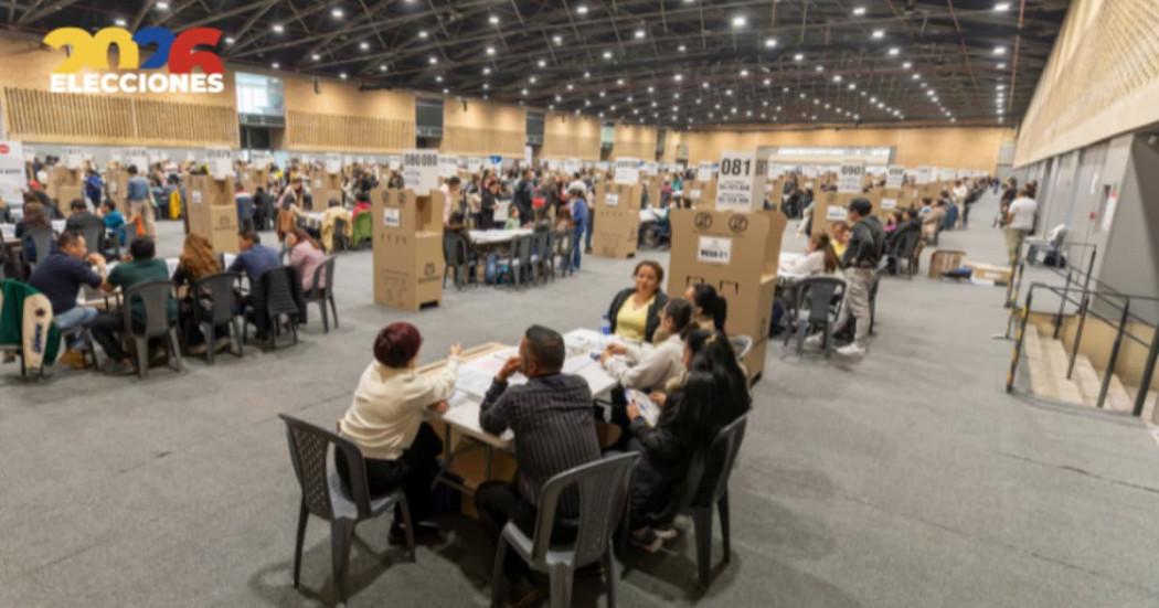 Foto de puestos de votación en Bogotá.
