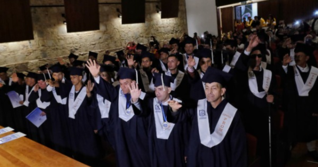 Imagen de los bachilleres graduandos 