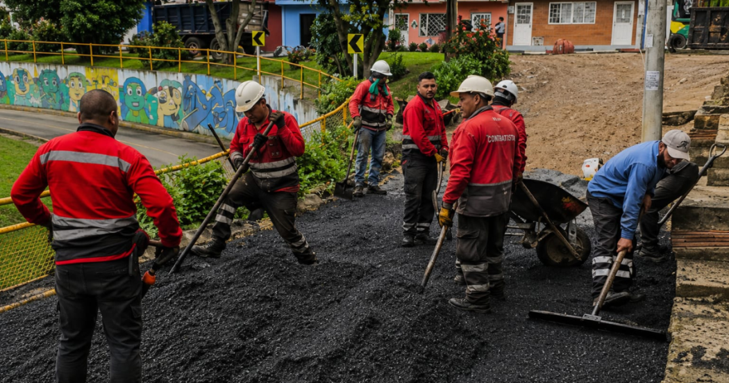 Foto de funcionarios del Distrito en una obra en la localidad de San Cristóbal