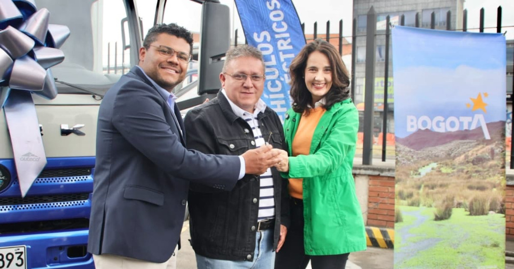 Entrega oficial del primer camión eléctritco dentro de los estímulos financieros del programa Foncarga