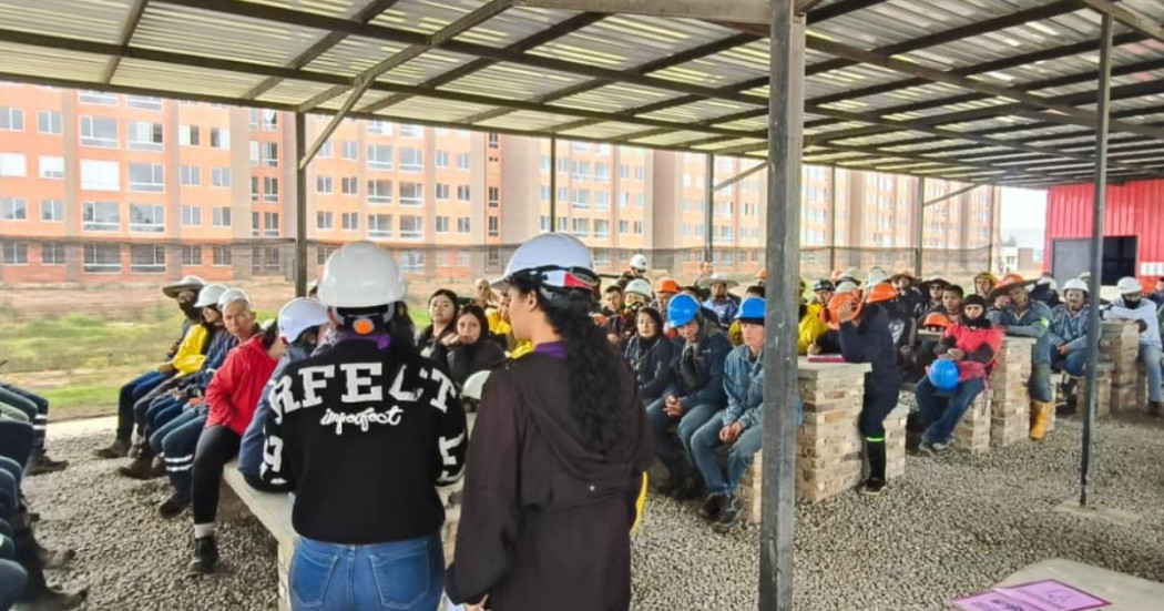 Capacitación en frente de obra del Metro de Bogotá.