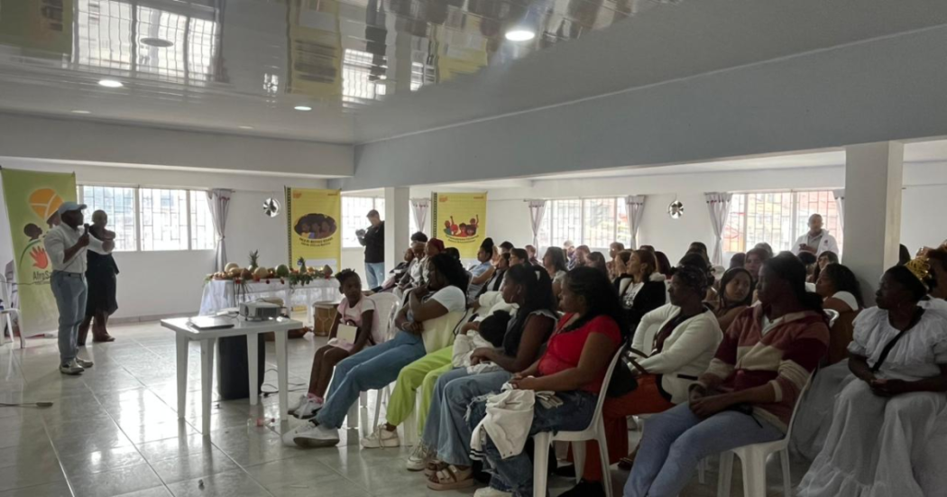 Foto de un encuentro ciudadano en Los Mártires
