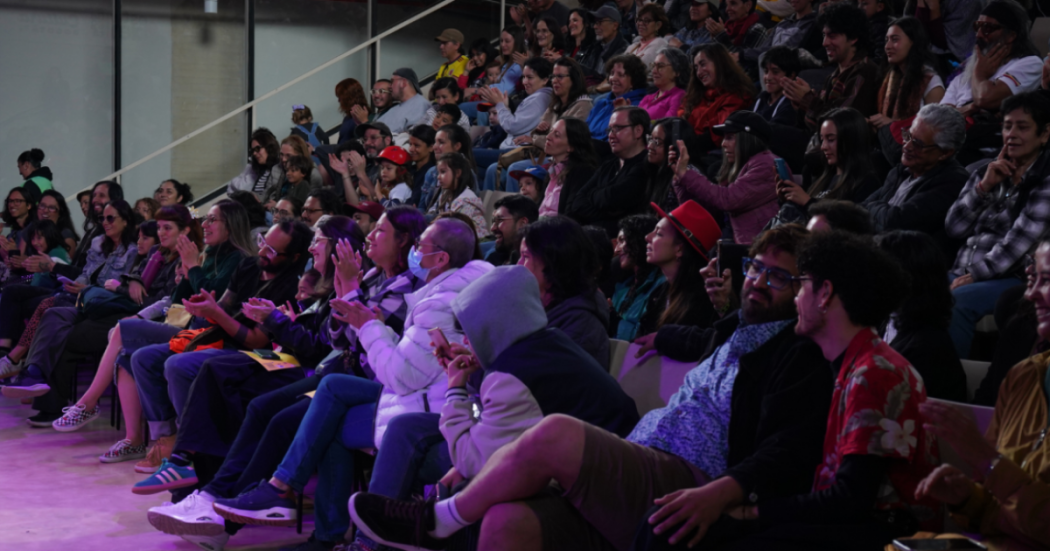 Imagen de varias pesonas en un evento en el CEFE Chapinero.