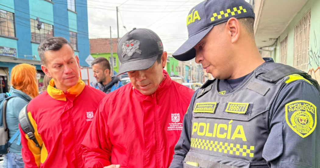 Foto de funcionarios del Distrito en operativo de seguridad